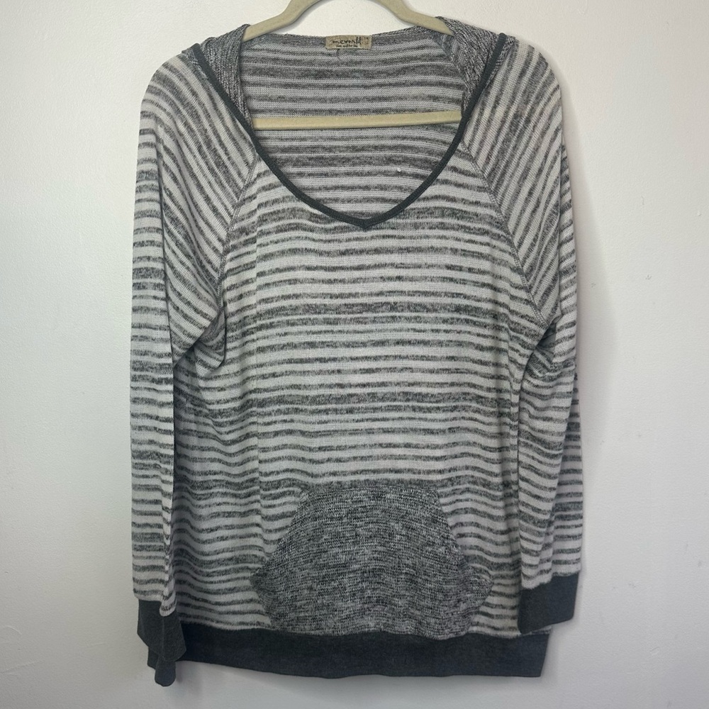 One World Plus Size Women’s 1X Gray & White Striped Pullover Hooded Long Sleeve